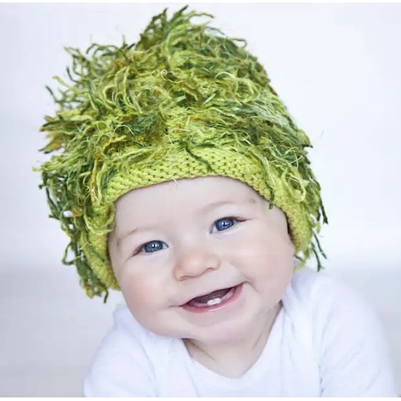 NWT Zooni Grinch Hawaiian Grass Mop Top Green Infant Baby Hat XS Baby Size 0-6m - Picture 1 of 6